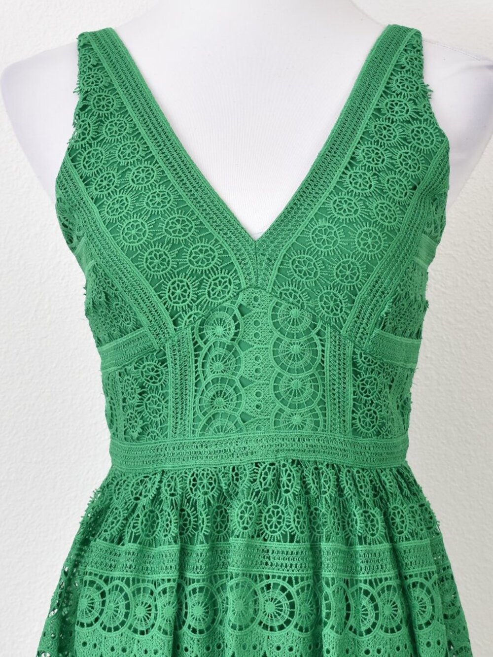 Antonio Melani Ruth Lace Midi Dress Green - 2 - Picture 3 of 10